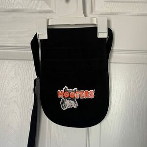 HOOTERS black 3 Pocket Apron